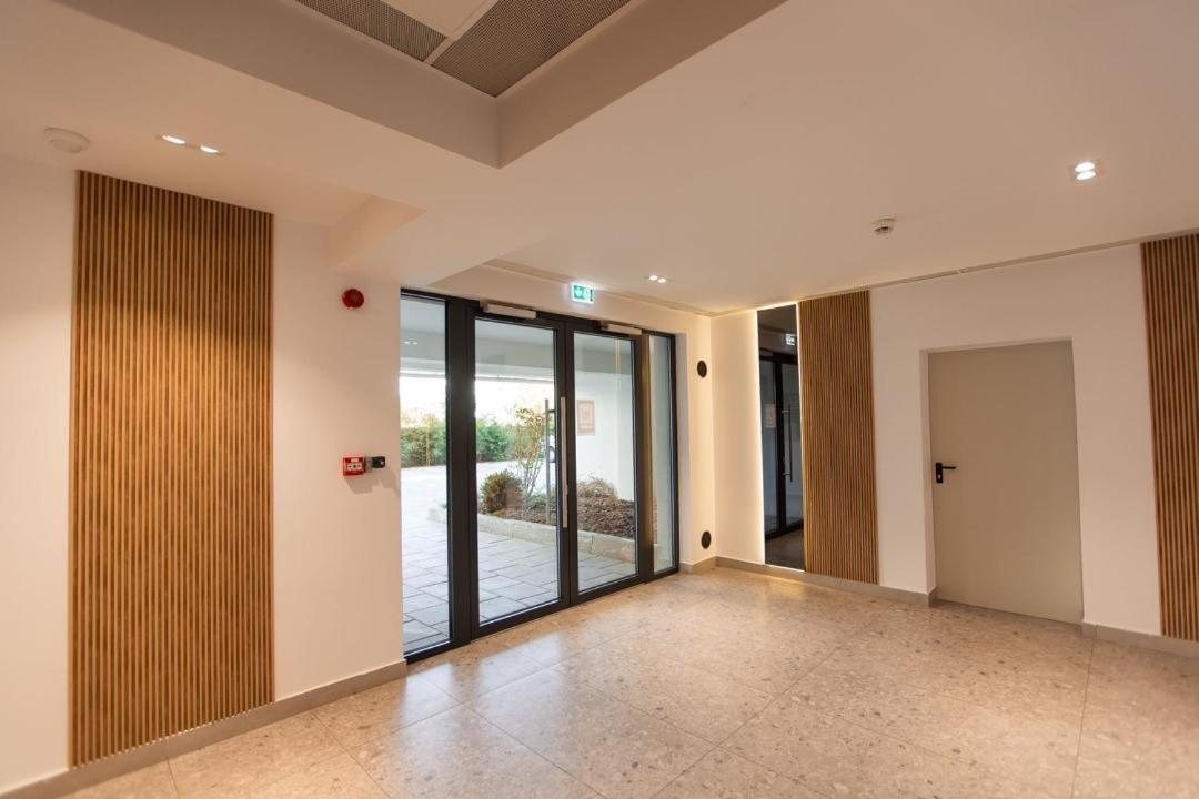 Escapism - Premium 1Br Apartment With Parking Букурещ Екстериор снимка