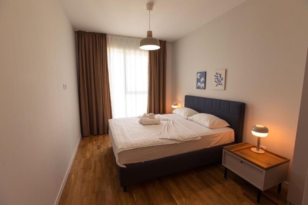 Escapism - Premium 1Br Apartment With Parking Букурещ Екстериор снимка