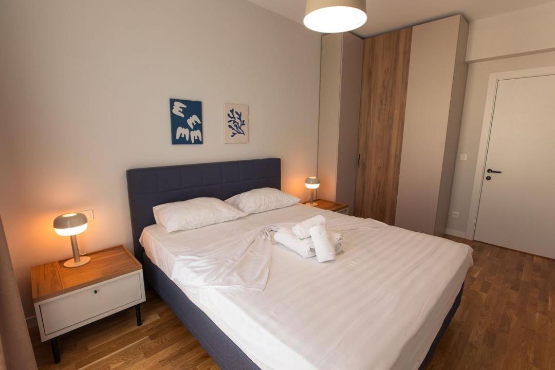 Escapism - Premium 1Br Apartment With Parking Букурещ Екстериор снимка