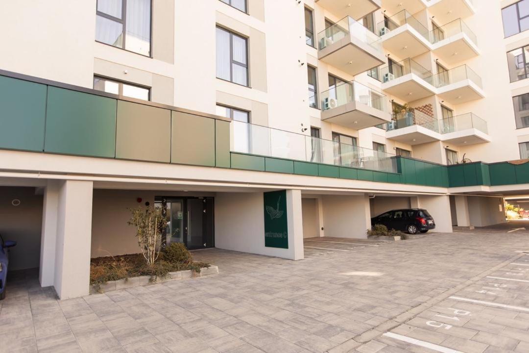 Escapism - Premium 1Br Apartment With Parking Букурещ Екстериор снимка